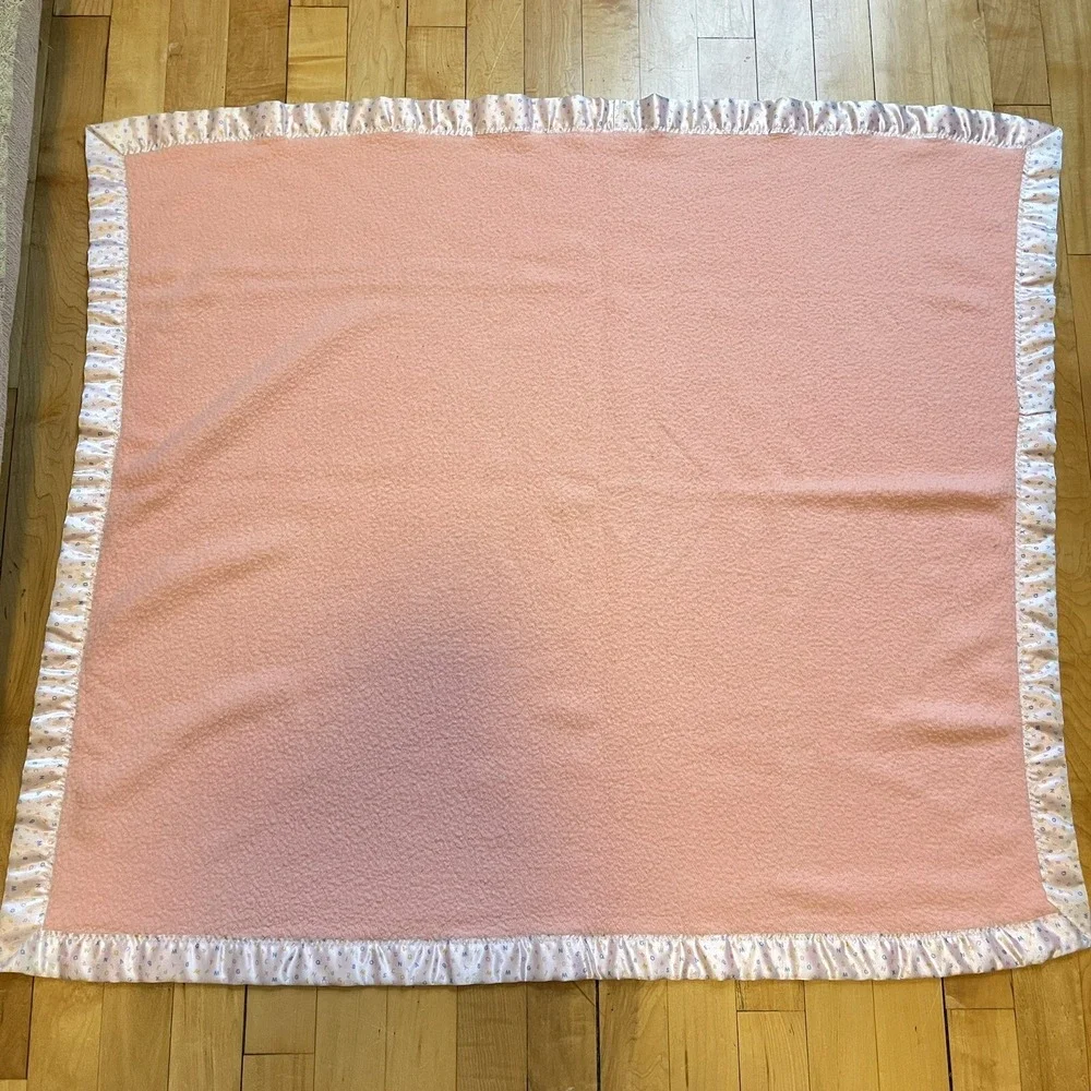 Vintage Pink Satin Trim Acrylic Baby Blanket‎ ABCs USA Beacon Nursery Crib